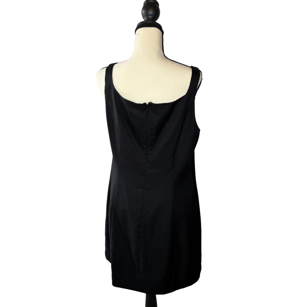 Hyacinth House Black Sleeveless Square Neck Mini Shift Dress Women's L - Picture 3 of 5